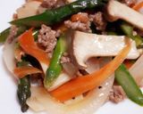 アスパラと新玉ねぎとエリンギの挽肉炒め作り方3写真