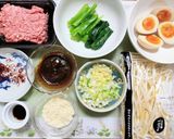 寒い日簡単！豚肉もやし小松菜台湾ラーメン作り方1写真