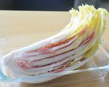 白菜と豚バラの重ね蒸し コチュチーズのせ作り方1写真