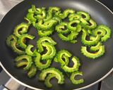 mゴーヤと油揚げの味噌炒め作り方4写真