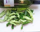 叩きキュウリと青唐の塩昆布中華ドレ和え作り方3写真