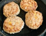 ＼豚ひき肉で／トロトロ卵サラダ入りつくね作り方8写真