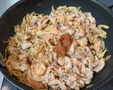 ワンパン!焼きえのきと豚肉の梅黒酢炒め作り方4写真