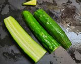 胡瓜とハーブソルトの鬼旨ペペロン炒め作り方1写真