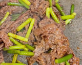 牛肉とにんにくの芽の焼肉のタレ炒め作り方4写真