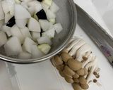 ナスとだいこんえのきの簡単コロコロ味噌汁作り方1写真