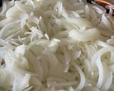 夏スペインの定番玉ねぎ煮込みマグロ料理作り方1写真