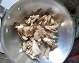 パンチェッタと舞茸のカヴァテッリ🐷🍄‍🟫作り方5写真