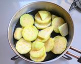 茄子とじゃがいもの味噌汁作り方2写真