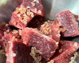 牛肉・スパイシー赤ワイン煮込み作り方1写真