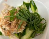 蒸し鶏ときゅうりの梅肉和え作り方1写真