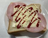 とろ〜りチーズのハムトースト作り方1写真