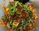 【簡単副菜】もずくと大葉の旨辛冷奴作り方3写真
