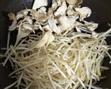 ★簡単★もやしと舞茸の味噌炒め作り方1写真