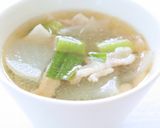 大好きな【葉にんにくと豚の白だしスープ】作り方6写真