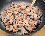豚肉とじゃがいものオイスター黒胡椒炒め♪作り方3写真