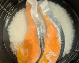 減塩もちもち炊き込み秋鮭ご飯作り方1写真