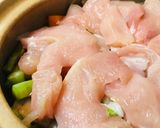 納涼●鶏肉とアスパラガスの煮込み力うどん鍋作り方2写真