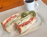 ポテトサラダ&ハム&レタス&トマトのサンドイッチ作り方3写真