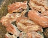 簡単！鶏せせりと春キャベツ炒め作り方2写真