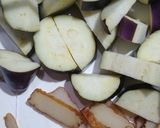 さつま揚げとなすとしめじの炒め物作り方1写真