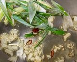オクラとキャベツの和風ペペロン風パスタ作り方2写真