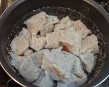 豚バラと里いもとこんにゃくの煮物作り方1写真