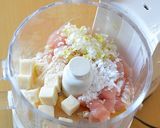 レンジで簡単！鶏むね肉と豆腐のシュウマイ作り方1写真