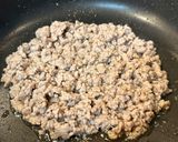 ランチやお弁当に。ひき肉とハムの旨みナポリタン作り方3写真