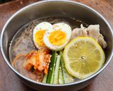 どう食べたら正解？基本の冷麺作り方2写真
