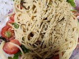 猛暑に!レンジパスタトマト&塩昆布♪昼食