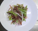 生きくらげをみょうが・水菜と練り梅で作り方7写真