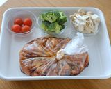 レンジにお任せ!鶏肉と野菜の包み照り焼き作り方1写真