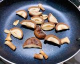 簡単！しいたけのバターポン酢炒め作り方3写真
