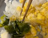 コーンとワカメの山葵マヨサラダ🌽作り方2写真