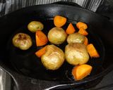 新ジャガ+キュウリ+鶏ももの蒸し焼き作り方4写真