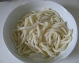 半熟玉子がのったサラダうどん♪作り方1写真