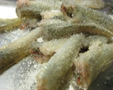夏の定番♪ハゼの唐揚げ　ニンニク風味作り方2写真