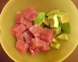 食べるラー油で！アボカド＆マグロ作り方1写真