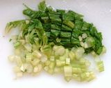セロリの葉とたまごのスープ作り方1写真
