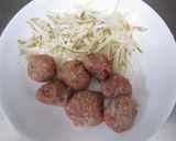 そうめんに!ごぼう肉団子汁作り方2写真
