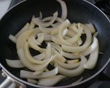 決め手はあの食材！コク旨～豚肉味噌炒め作り方2写真