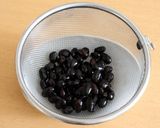 抹茶と黒豆のマーブルパン作り方1写真