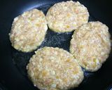 とろりあんかけ☆ふわふわ豆腐ハンバーグ作り方3写真