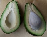 アボカド比内地鶏スープ蒸し　海苔で巻いて作り方2写真