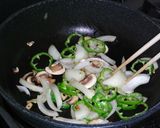 簡単！とろ〜り目玉焼きのせ ナポリタン☆作り方8写真
