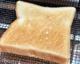 朝食昼食に。たまごコーンバター醤油チーズトースト作り方1写真