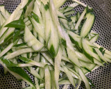 ささみときゅうりの梅肉和え作り方1写真