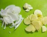 たらとじゃがいものトマト煮込み作り方1写真