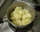 材料３つ 簡単　タラモサラダ作り方1写真